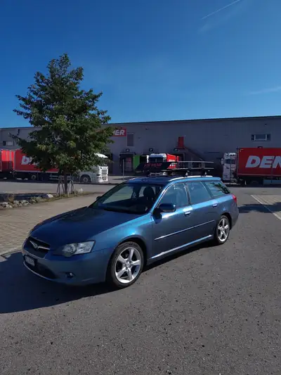 Subaru Legacy 2.0 R Classic — Break fiable, 4 roues motrices, sans sinistre — vista esterna