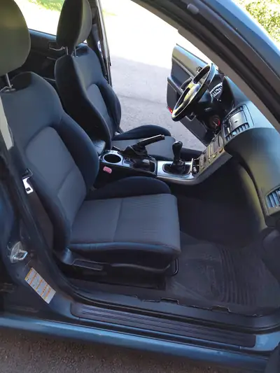 Subaru Legacy 2.0 R Classic — Break fiable, 4 roues motrices, sans sinistre — Miniatura 12