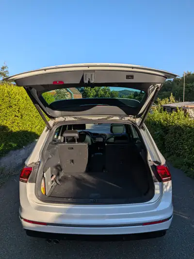 VW Tiguan 2.0D 4Motion — SUV robuste, transmission intégrale, 190 ch — Armaturenbrett