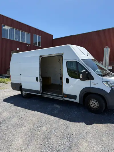 FIAT Ducato 2.3 MJ 150 ch — Utilitaire fiable, 301 000 km, entretien suivi — côté