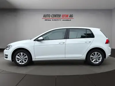 VW Golf 1.2 TSI Comfortline — Citadine fiable, faible kilométrage et équipée — vista posteriore