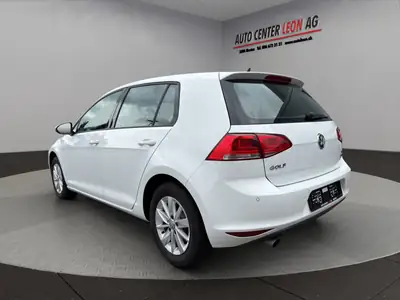 VW Golf 1.2 TSI Comfortline — Citadine fiable, faible kilométrage et équipée — interni
