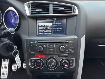 DS 4 1.6 THP Sport Chic — Design français premium, sans accident, prêt à partir — Thumbnail 15