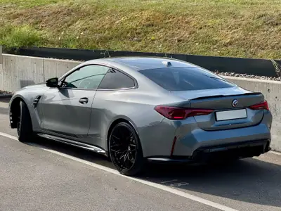 BMW M4 Competition xDrive 2024 — Coupé haute performance, 26'000 km seulement — cruscotto