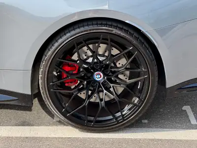 BMW M4 Competition xDrive 2024 — Coupé haute performance, 26'000 km seulement — dettaglio