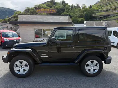 Jeep Wrangler 2.8 CRD Sahara — 4x4 diesel automatique, 79'000 km seulement — côté