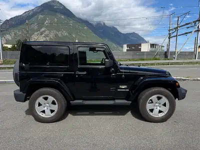 Jeep Wrangler 2.8 CRD Sahara — 4x4 diesel automatique, 79'000 km seulement — détail