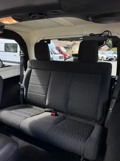 Jeep Wrangler 2.8 CRD Sahara — 4x4 diesel automatique, 79'000 km seulement — Miniature 14