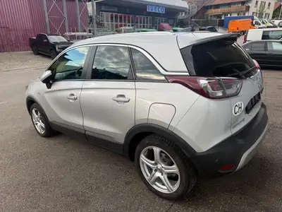 Opel Crossland X 1.2T Ultimate — SUV compact dynamique, entretien complet à jour — côté