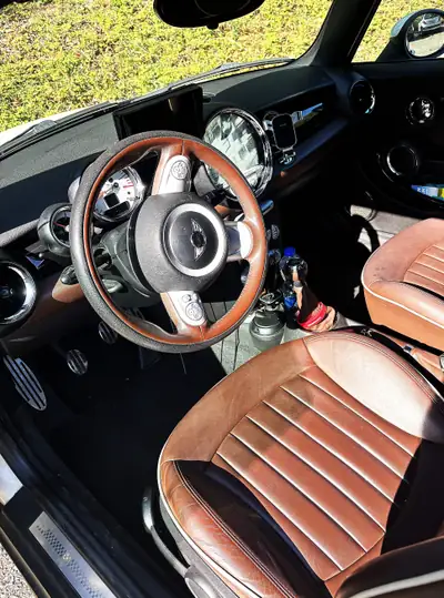 MINI Cooper S Cabrio 1.6i — Cabriolet British chic, moteur 174 ch, 63 500 km — arrière