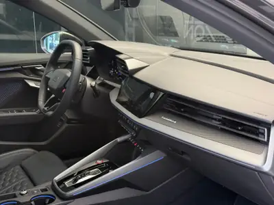 Audi RS3 Sportback 2.5 TSI — 400 ch, Full Carbon, première main suisse — Miniatur 17