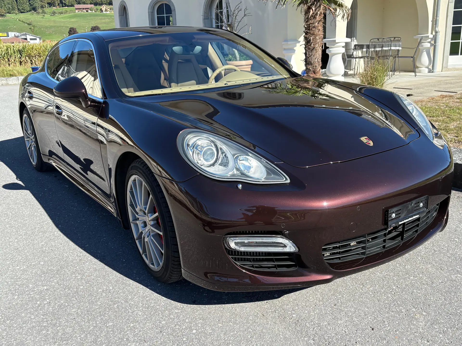 Porsche Panamera Turbo 2012 — Berline sportive d'exception, sans sinistre — Außenansicht