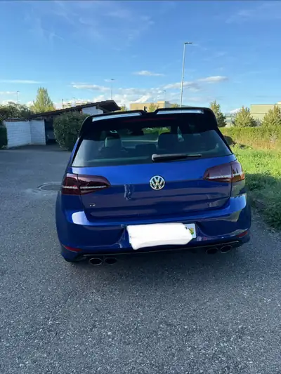 VW Golf 2.0 TSI R 4Motion — Sportive intégrale 301 ch, contrôle total — vista posteriore