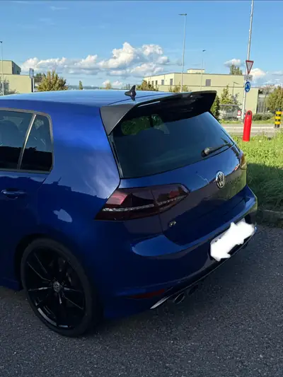 VW Golf 2.0 TSI R 4Motion — Sportive intégrale 301 ch, contrôle total — interni