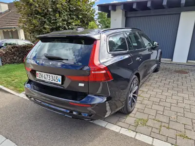 Volvo V60 2.0 T6 TE Ultimate Dark eAWD — Break hybride rechargeable, 59'000 km seulement — arrière