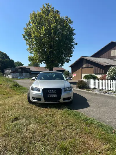 Audi A3 2.0 FSI Attraction — Berline compacte fiable, 296 000 km, transmission automatique — Seitenansicht