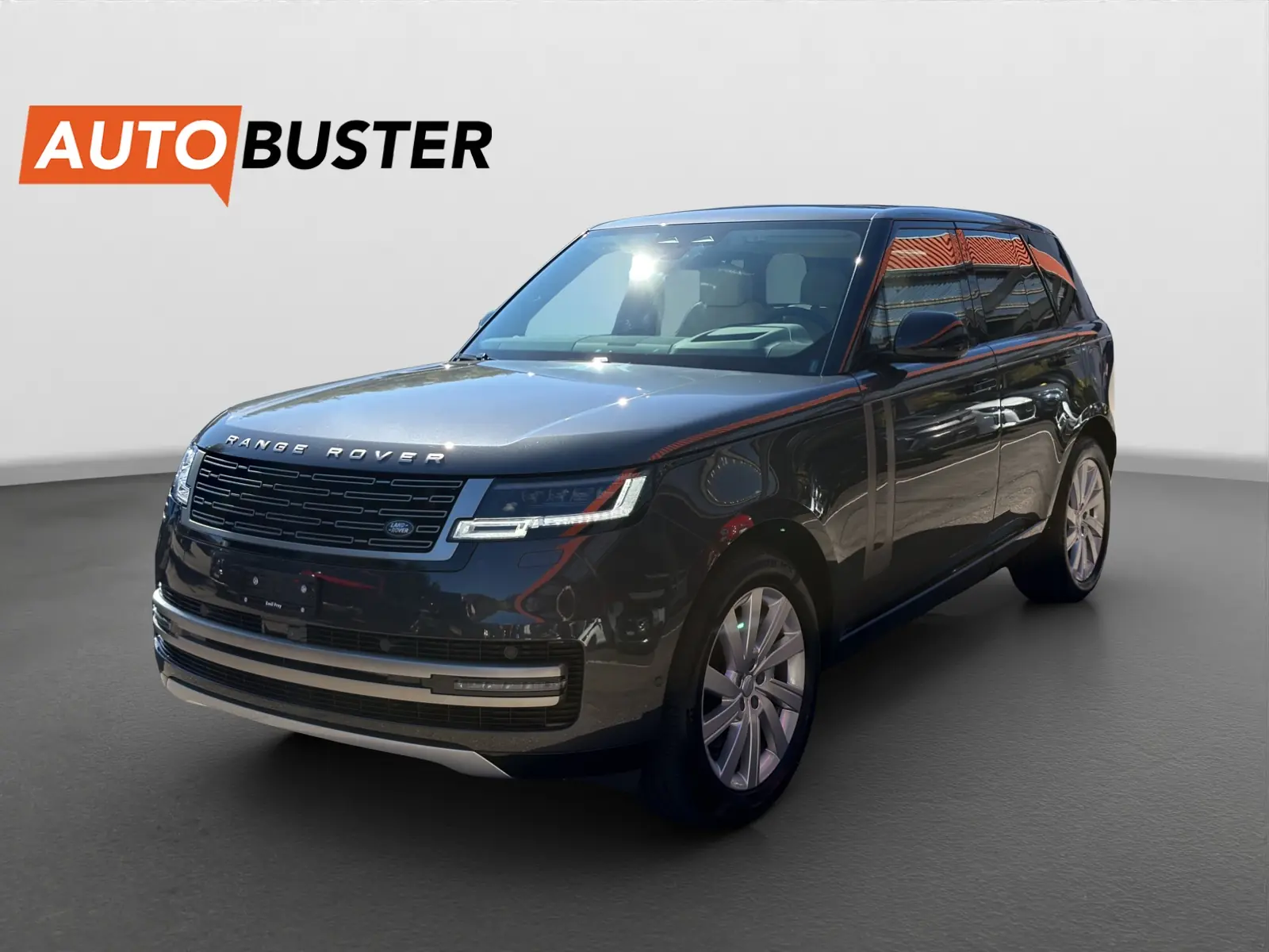 Land Rover Range Rover P460e Si6 PHEV — Luxe hybride rechargeable, 28 100 km seulement