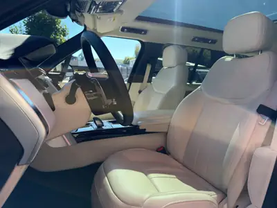 Land Rover Range Rover P460e Si6 PHEV — Luxe hybride rechargeable, 28 100 km seulement — Miniatura 10