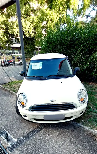 MINI One 1.4i — Citadine urbaine compacte, sans accident, 189 000 km — vue extérieure