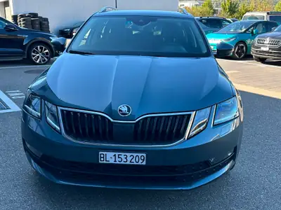 Skoda Octavia 1.5 TSI Soleil DSG — Break pratique, entretien récent, 64'000 km — side view