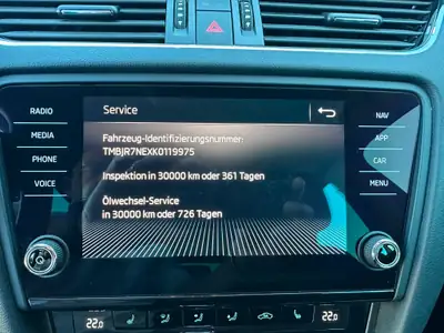 Skoda Octavia 1.5 TSI Soleil DSG — Break pratique, entretien récent, 64'000 km — dashboard