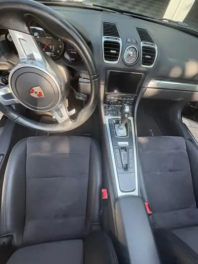 Porsche 718 Boxster 2.7 PDK — Cabriolet sportif, 97'400 km, sans sinistre — Armaturenbrett