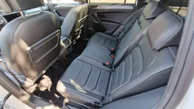 Volkswagen Tiguan 2.0 TSI Highline 4MOTION — 230 ch, très bien équipé, kilométrage réduit — Armaturenbrett
