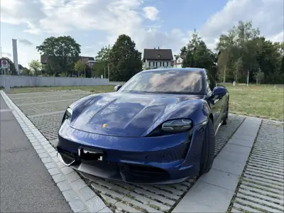 Porsche Taycan Turbo S — Berline électrique haute performance, 32'000 km seulement — arrière