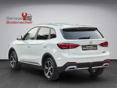 MG ZS 1.5 HEV Comfort 2025 — SUV hybride économique, seulement 3300 km — interni