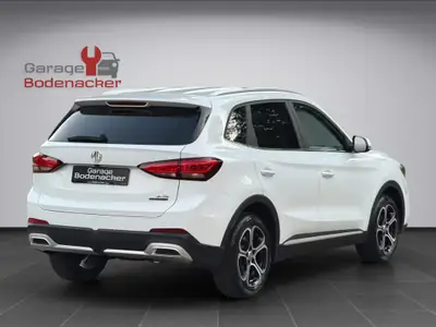 MG ZS 1.5 HEV Comfort 2025 — SUV hybride économique, seulement 3300 km — cruscotto