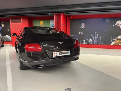 Bentley Continental 4.0 V8 — Coupé britannique prestige, 95'000 km seulement — Armaturenbrett