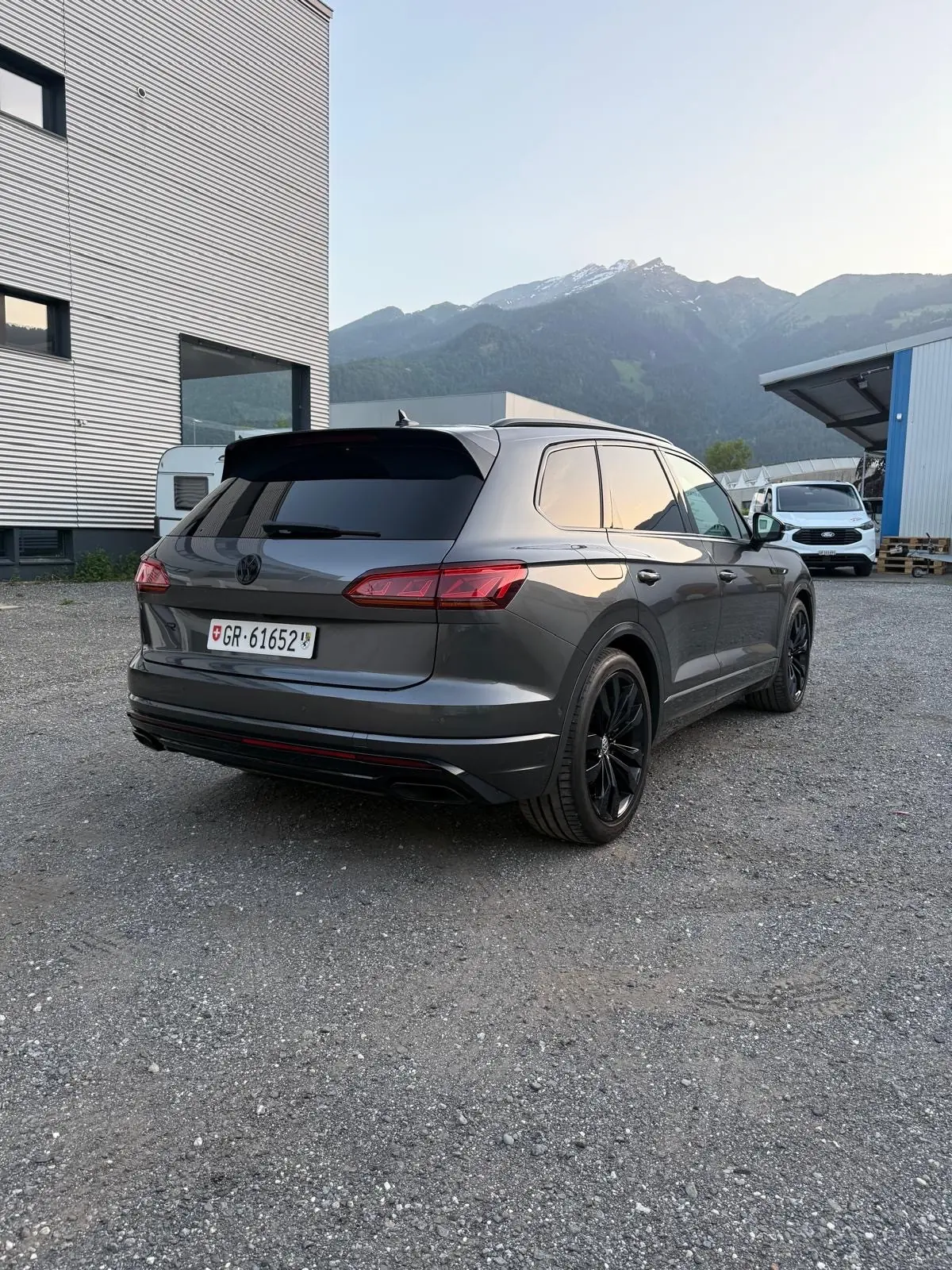Volkswagen Touareg 2018 occasion untervaz — 3