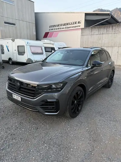 VW Touareg 3.0 V6 TDI 286 R-Line — SUV premium diesel, sans sinistre — exterior view
