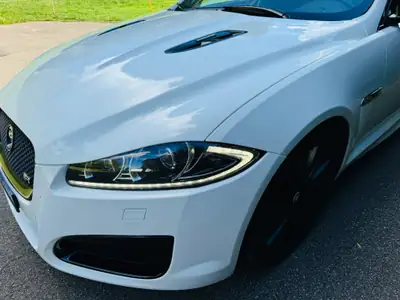 Jaguar XF 5.0 V8 S/C XFR — Berline sportive 510 ch, historique sans sinistre — côté