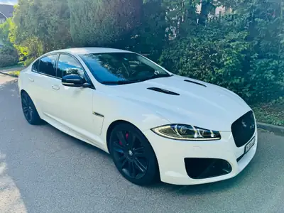Jaguar XF 5.0 V8 S/C XFR — Berline sportive 510 ch, historique sans sinistre — vue extérieure