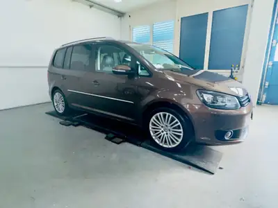 VW Touran 1.4 TSI 140 Highline DSG — Monospace familial 7 places, fiable et économe — Außenansicht
