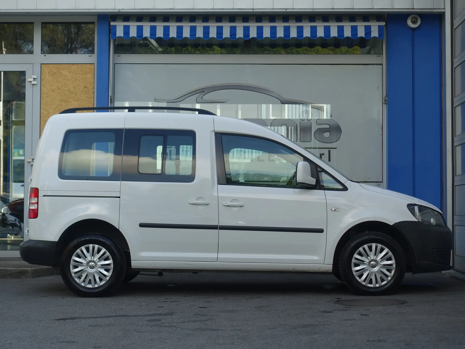 Volkswagen Caddy 2013 occasion Bussigny — 4