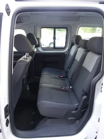 VW Caddy 1.6 TDI Blue Motion — Monospace compact diesel économique, 155'000 km — Miniature 14