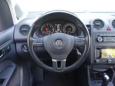 VW Caddy 1.6 TDI Blue Motion — Monospace compact diesel économique, 155'000 km — Miniature 17