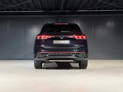 VW Tiguan 2.0 TSI R-Line 4Motion — SUV Allemand Premium, Cuir Intégral & Toit Panoramique — detail