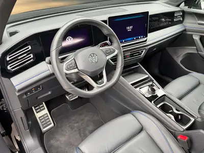 VW Tiguan 2.0 TSI R-Line 4Motion — SUV Allemand Premium, Cuir Intégral & Toit Panoramique — Thumbnail 13