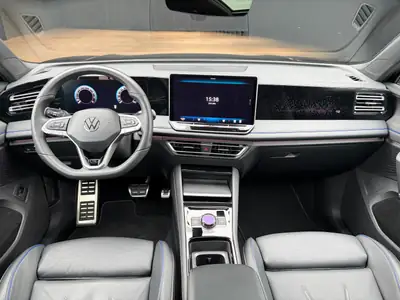 VW Tiguan 2.0 TSI R-Line 4Motion — SUV Allemand Premium, Cuir Intégral & Toit Panoramique — Thumbnail 15