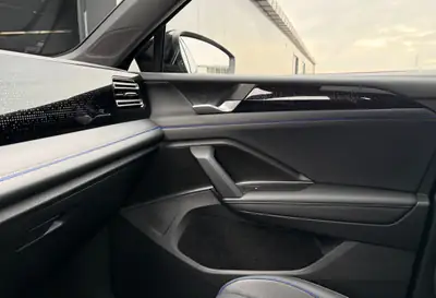 VW Tiguan 2.0 TSI R-Line 4Motion — SUV Allemand Premium, Cuir Intégral & Toit Panoramique — Thumbnail 21