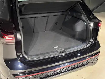 VW Tiguan 2.0 TSI R-Line 4Motion — SUV Allemand Premium, Cuir Intégral & Toit Panoramique — Thumbnail 24