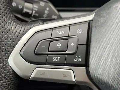 VW Tiguan 2.0 TSI R-Line 4Motion — SUV Allemand Premium, Cuir Intégral & Toit Panoramique — Thumbnail 22