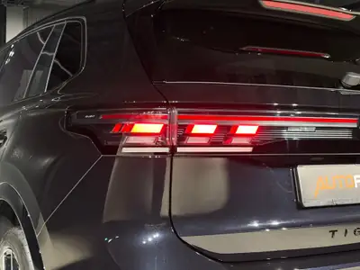 VW Tiguan 2.0 TSI R-Line 4Motion — SUV Allemand Premium, Cuir Intégral & Toit Panoramique — Thumbnail 27