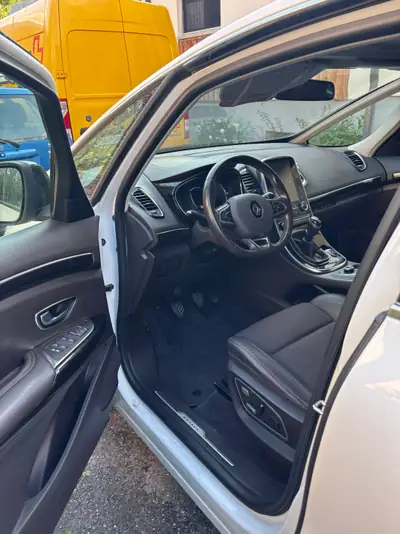 Renault Espace 1.6 dCi Intens — Monospace spacieux, diesel économe et sans sinistre — detail