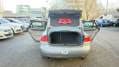 Audi A4 Limousine 2.0 Turbo FSI — Berline élégante, boîte automatique, 200 ch — cruscotto