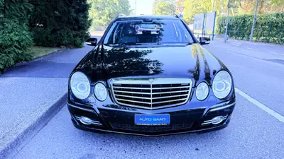 Mercedes-Benz E 220 CDI Élégance — Break diesel automatique, 229'000 km, sans sinistre — vista esterna