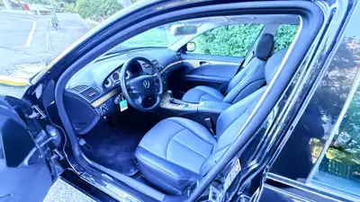 Mercedes-Benz E 220 CDI Élégance — Break diesel automatique, 229'000 km, sans sinistre — Miniatura 10